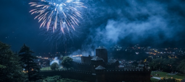 l-mps-contro-lo-spettacolo-pirotecnico-di-bellinzona