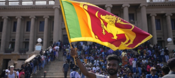 sri-lanka-in-emergenza-nazionale-il-presidente-e-alle-maldive