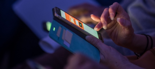 troppe-emissioni-di-onde-elettromagnetiche-per-tre-smartphone