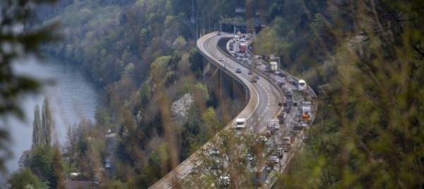 estate-e-voglia-di-viaggi-l-ustra-avverte-attenzione-alle-code