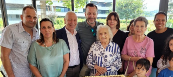 agno-100-candeline-per-la-signora-ada-colomb