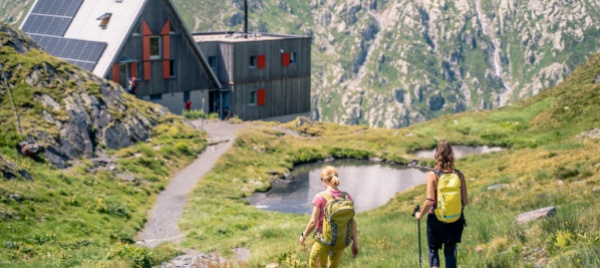 ampia-adesione-dei-rifugi-alpini-al-processo-di-digitalizzazione
