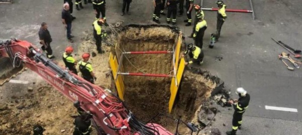 flop-della-banda-del-buco-ladro-resta-incastrato-nel-tunnel