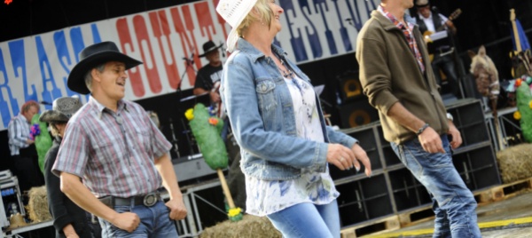 sonogno-riecco-il-verzasca-country-festival