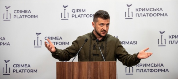 zelensky-festeggia-l-ucraina-rivendicando-la-crimea