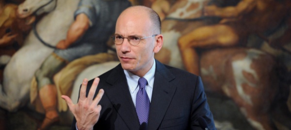 i-replicanti-del-pd-la-criniera-logora-chi-non-ce-l-ha
