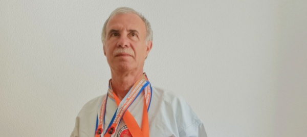 a-colpi-di-arti-marziali-con-il-karate-club-bellinzona