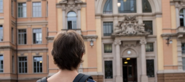 la-scuola-dei-docenti-insegnare-per-continuare-ad-apprendere