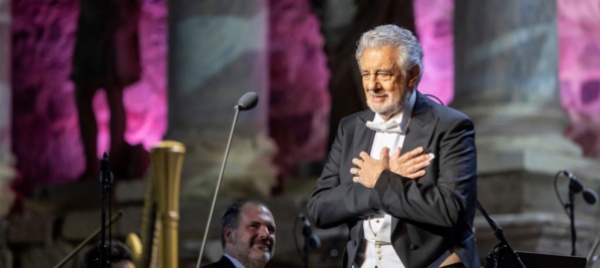 ombre-su-placido-domingo-legato-a-rete-di-schiave-del-sesso