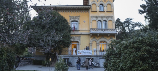 senza-scarpe-apre-l-autunno-della-casa-della-letteratura