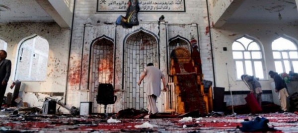 esplosione-in-una-moschea-a-kabul-decine-di-vittime