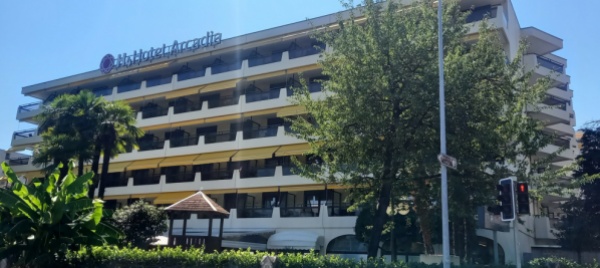 l-altra-faccia-del-turismo-burnout-e-tentativi-di-suicidio