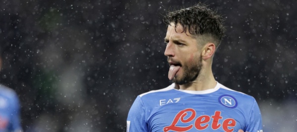 mertens-firma-col-galatasaray