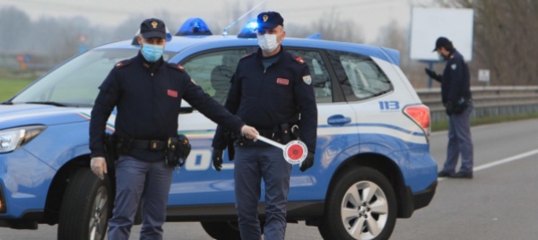 tir-tampona-due-pullman-di-profughi-un-morto