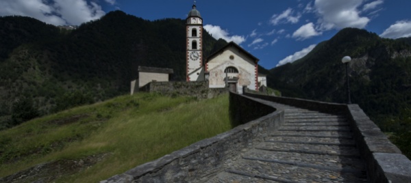 teatro-e-musica-all-aperto-a-soazza