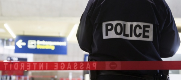 parigi-armato-di-coltello-all-aeroporto-ucciso-dalla-polizia