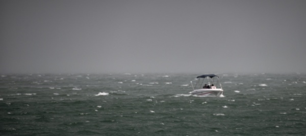 porlezza-salvata-turista-in-pedalo-in-balia-del-temporale