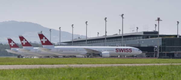 all-aeroporto-di-zurigo-decollano-anche-i-conti