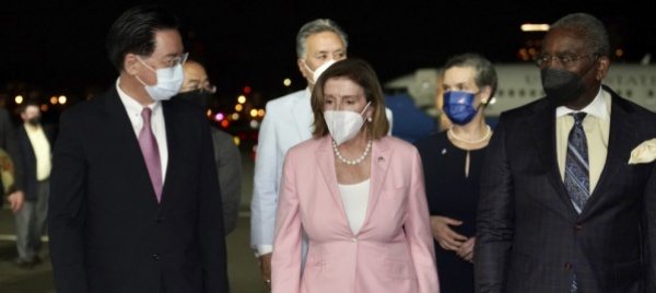taipei-ringrazia-nancy-pelosi-cina-e-russia-si-arrabbiano