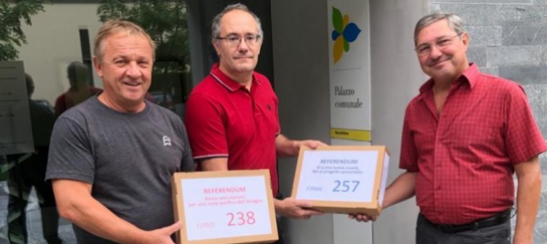 cevio-consegnate-le-firme-per-i-due-referendum