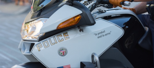 pianificava-una-strage-di-massa-37enne-arrestato-in-california