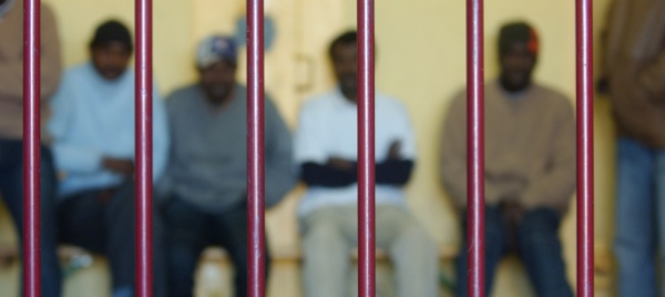 stipati-in-un-furgone-sovraffollato-una-ventina-di-migranti