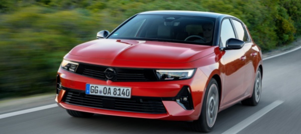 opel-astra-1-2-at8-cuore-compatto-ma-capace
