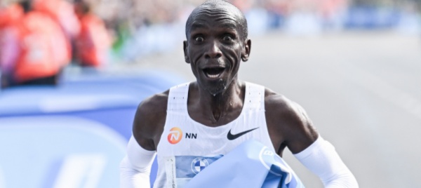 kipchoge-batte-se-stesso-a-berlino-nuovo-record