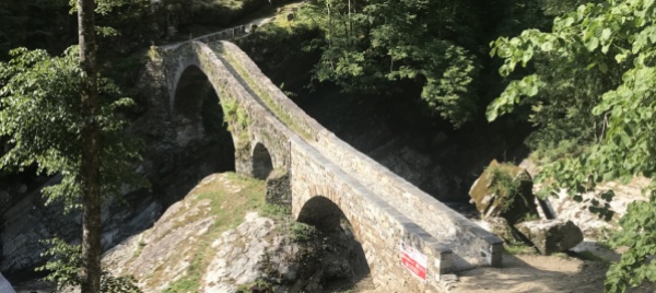 brontallo-il-ponte-della-merla-per-un-tuffo-indietro-nel-tempo