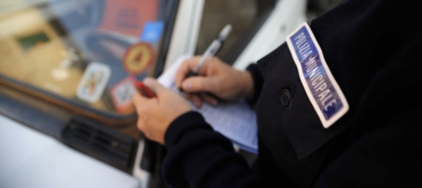 auto-ticinesi-in-divieto-di-sosta-rimosse-anche-fuori-como