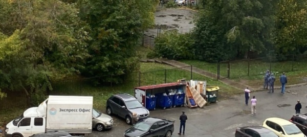 spari-in-una-scuola-in-russia-11-bimbi-morti-suicida-il-killer