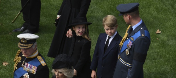 il-principino-al-compagno-stai-attento-mio-papa-sara-re