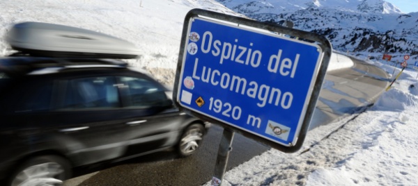 chiusura-notturna-della-strada-del-lucomagno