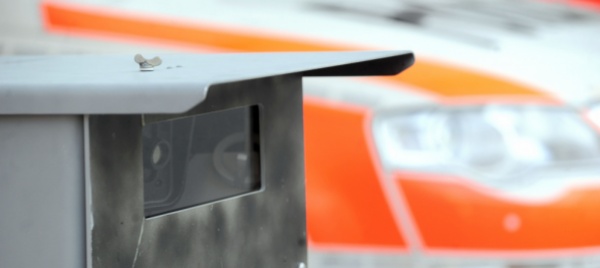 pizzicato-a-182-km/h-su-una-strada-con-limite-80-km/h
