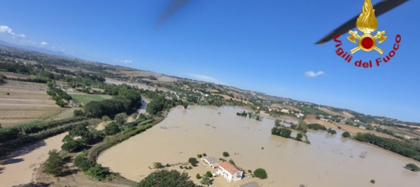 nell-estate-rovente-la-spiegazione-del-nubifragio