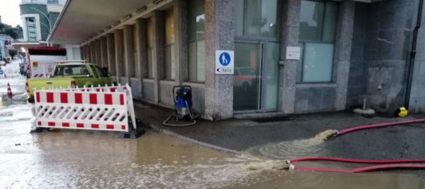 il-maltempo-sul-basso-distretto-allagata-la-dogana-di-chiasso