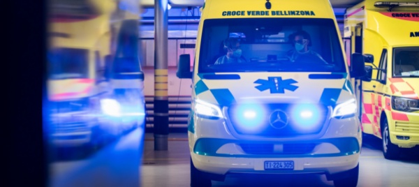 minacciava-di-suicidarsi-salvato-da-polizia-e-croce-verde