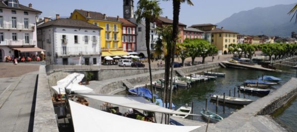 turista-cade-nel-lago-ferendosi-alla-testa-un-ticinese-lo-salva