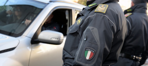 a-ronago-scattano-le-manette-ai-polsi-di-un-passatore