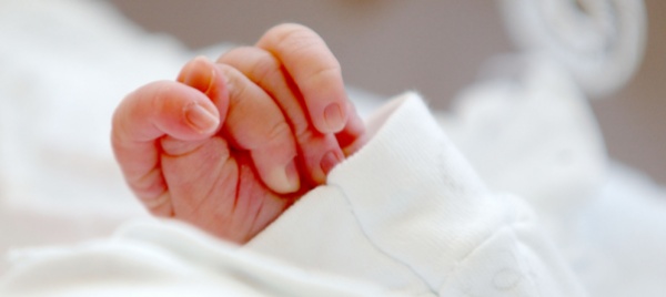 tratta-africana-di-neonati-venduti-per-8mila-franchi-in-ospedale