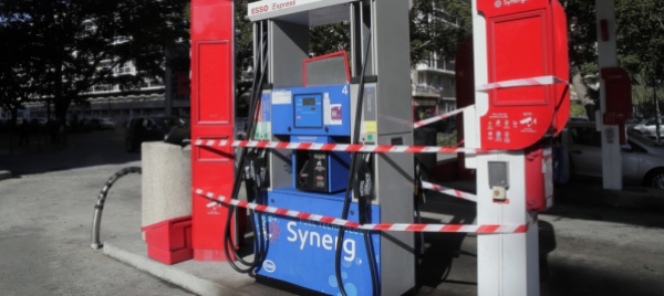 sciopero-della-benzina-sale-la-tensione-in-francia