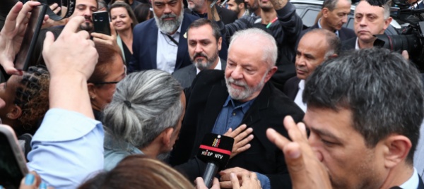 brasile-al-voto-lula-si-riprende-la-scena-ma-il-paese-e-diviso