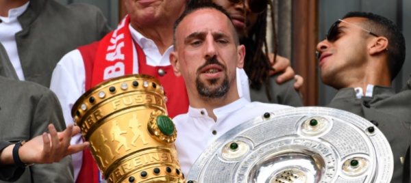 ginocchio-fuori-uso-franck-ribery-annuncia-il-ritiro