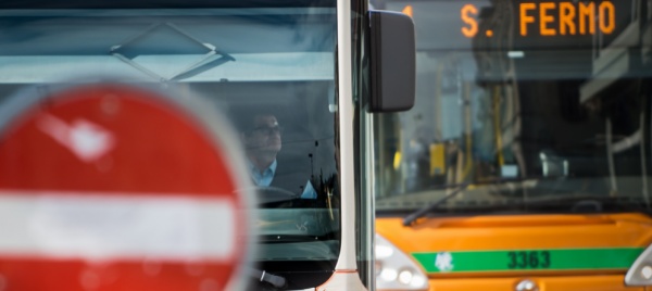 como-lievitano-i-prezzi-di-biglietti-e-abbonamenti-del-bus