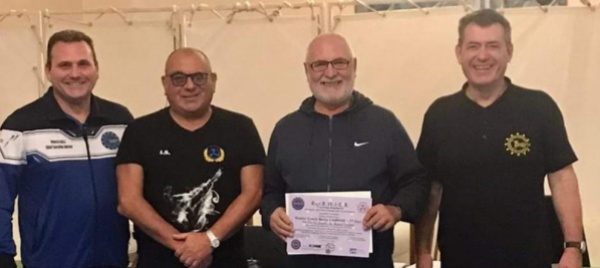 karate-riconoscimento-europeo-per-il-7-dan-mario-campise