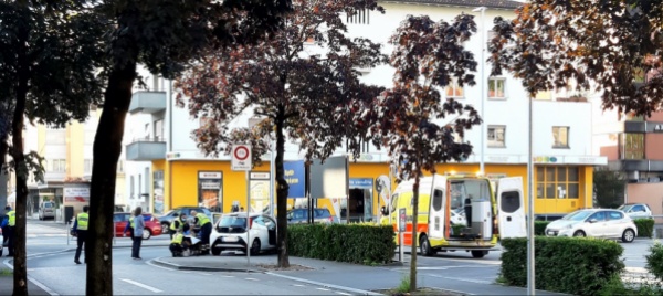 locarno-auto-contro-un-palo-conducente-all-ospedale