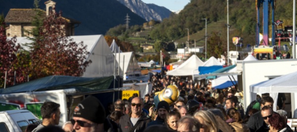 mendrisio-ritrova-la-sua-fiera-di-san-martino