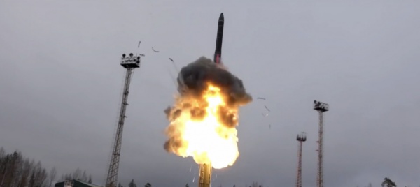 putin-frena-sul-nucleare-i-russi-arretrano-ancora