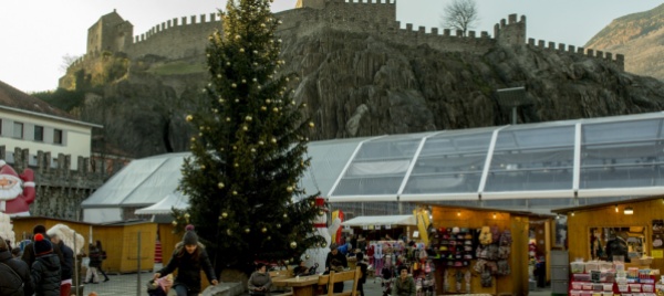 bellinzona-natale-in-citta-e-mondiali-in-qatar-piu-ecologici