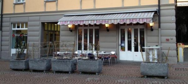 spaccata-al-bar-incontro-di-bellinzona-rubato-del-denaro